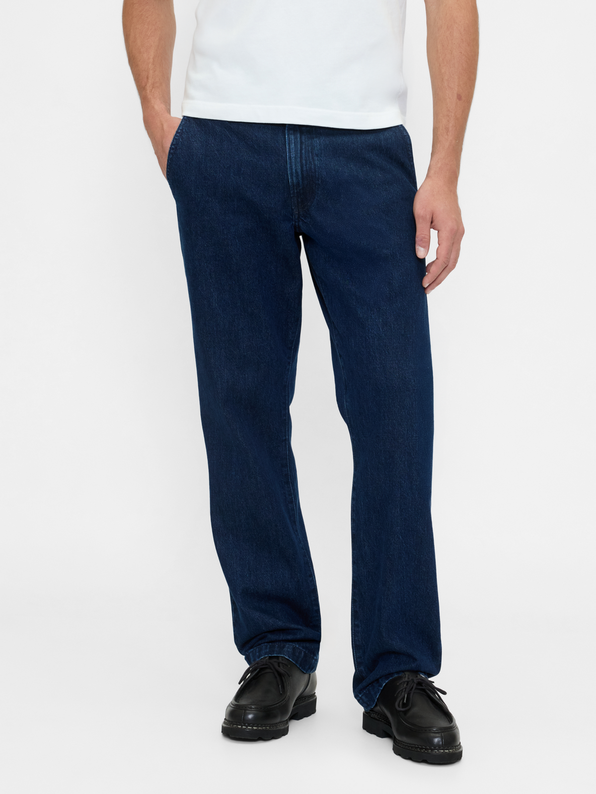 Relaxed Straight