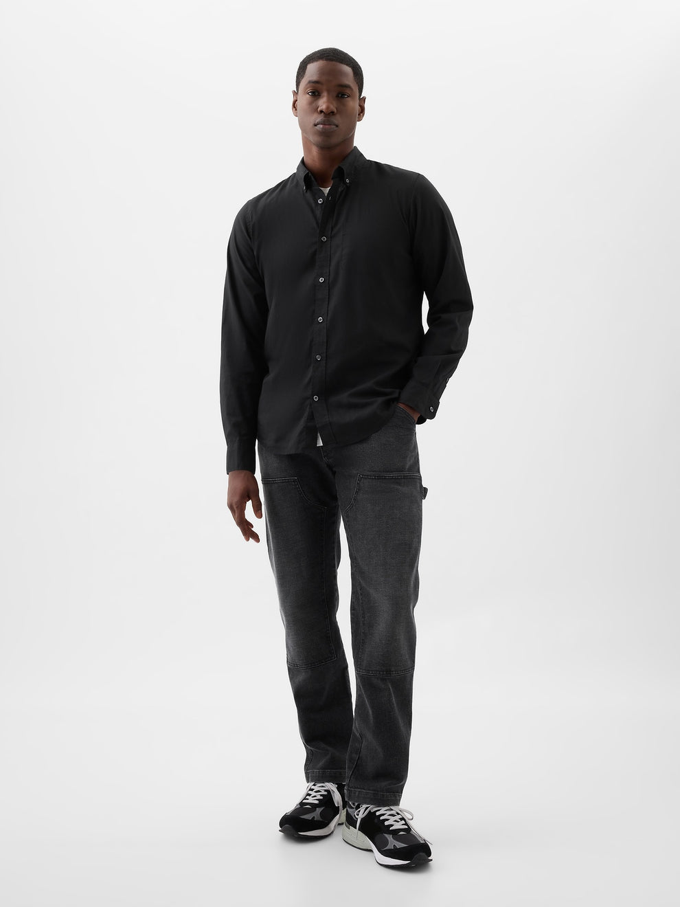 Stretch Poplin Shirt in Standard Fit - black
