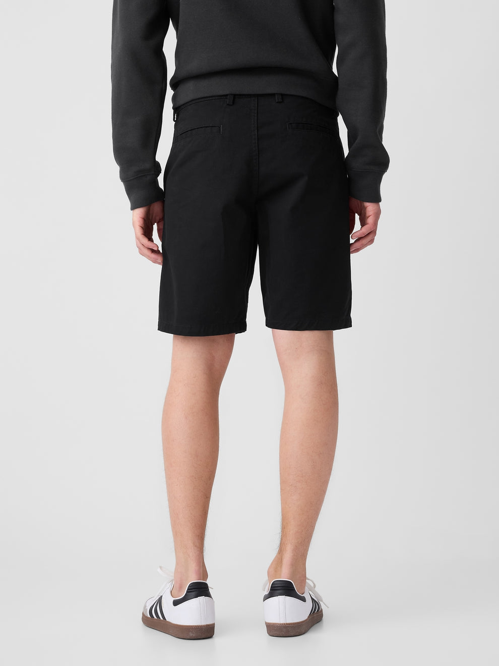9" Essential Khaki Shorts - true black
