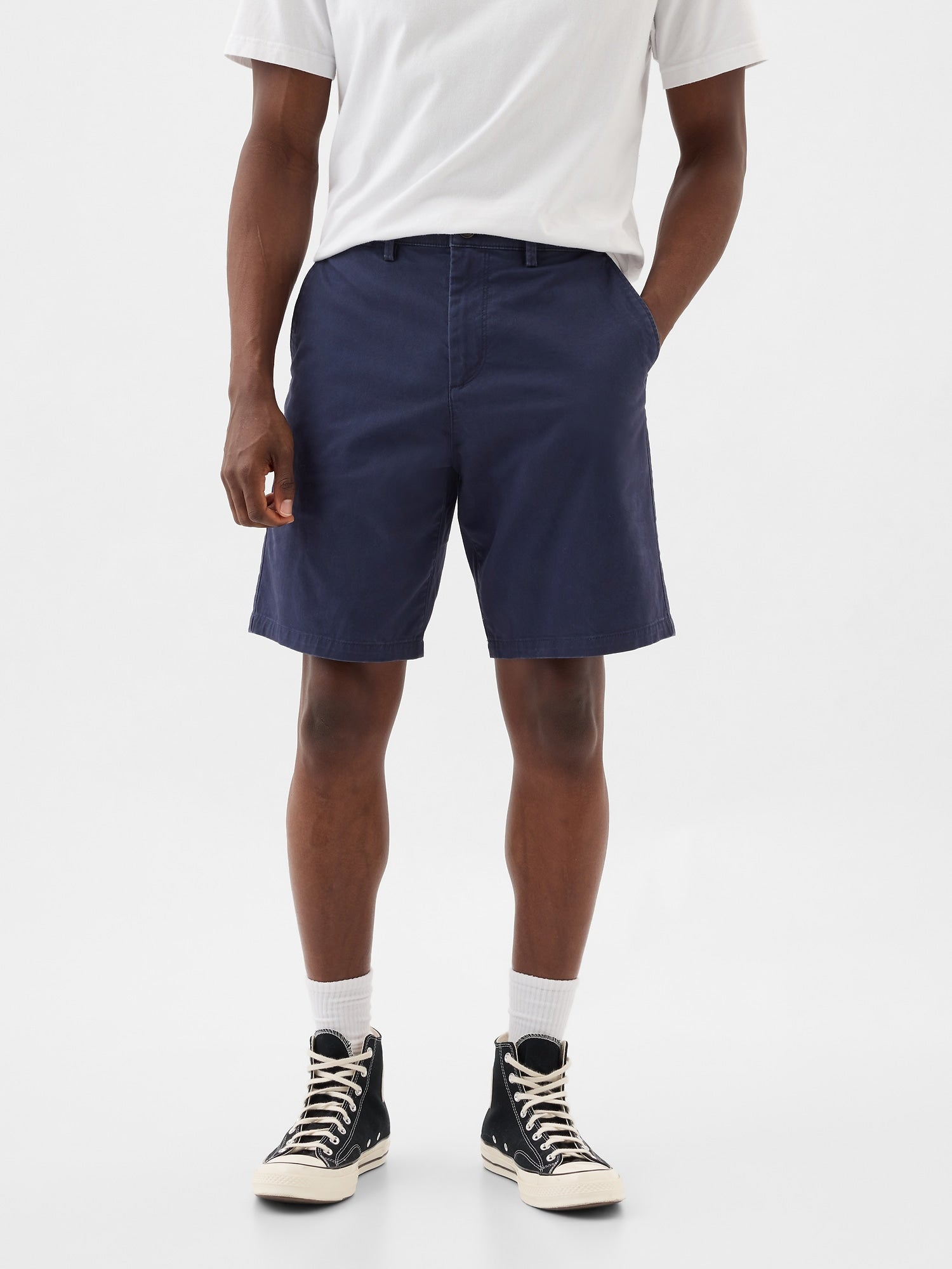 9" Essential Khaki Shorts - vintage navy