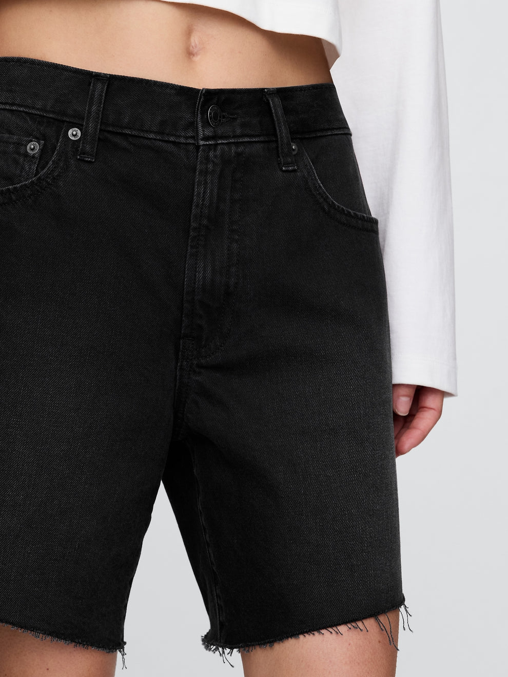 8" Mid Rise '90s Loose Denim Bermuda Shorts - Black