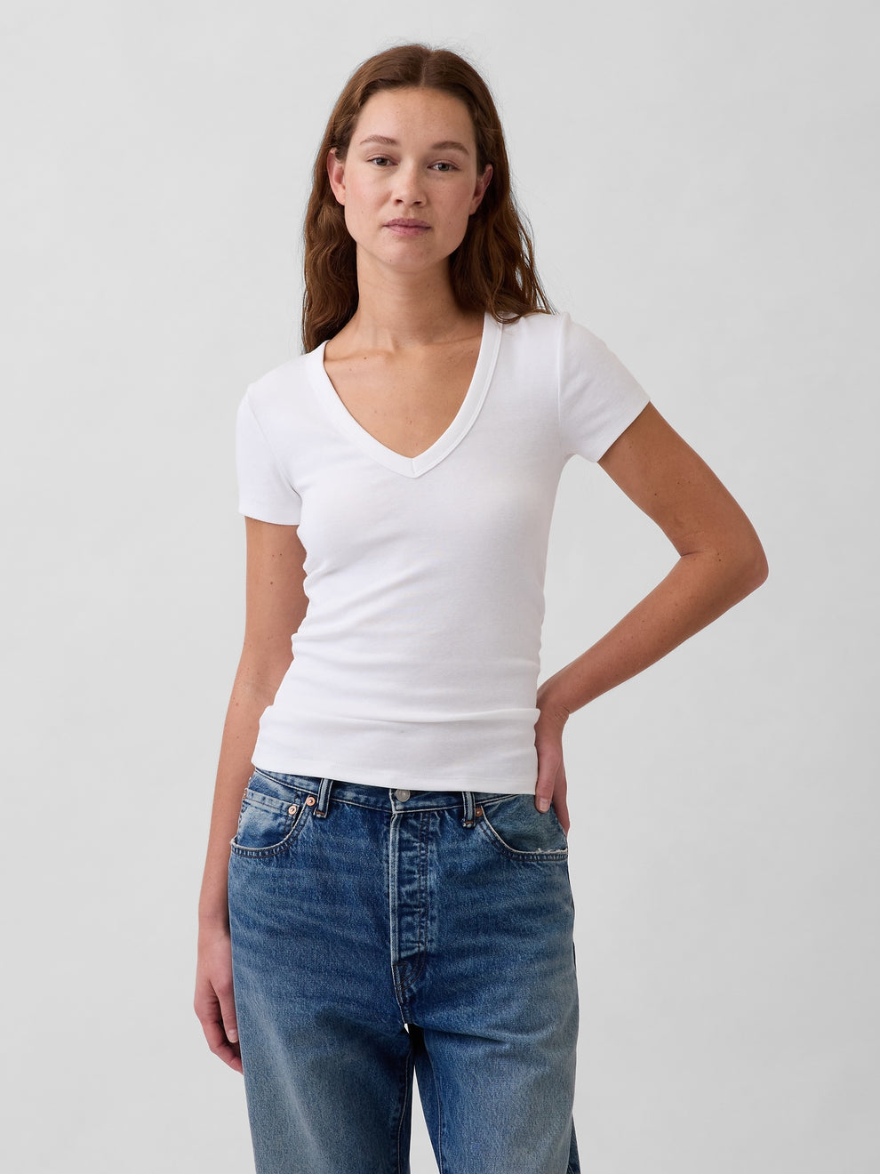 Modern V-Neck T-Shirt - Fresh white