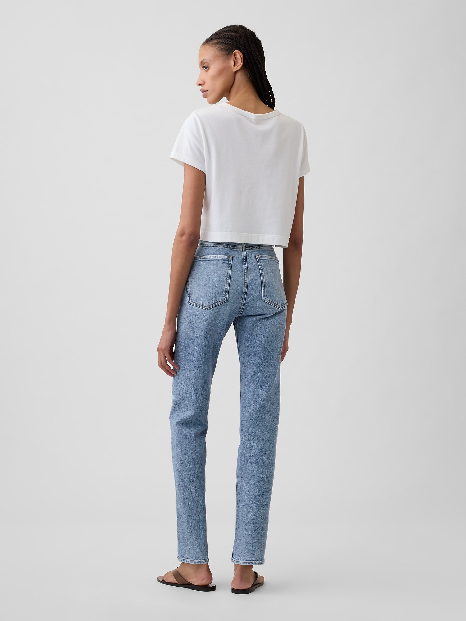 High Rise '90s Straight Jeans - Light wash