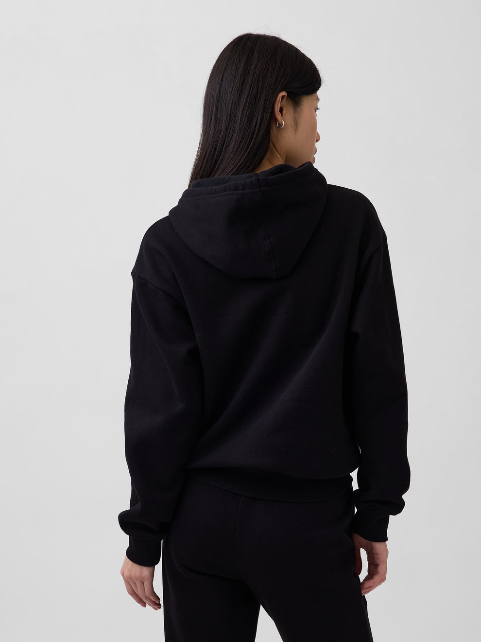 Relaxed Gap Logo Hoodie - true black