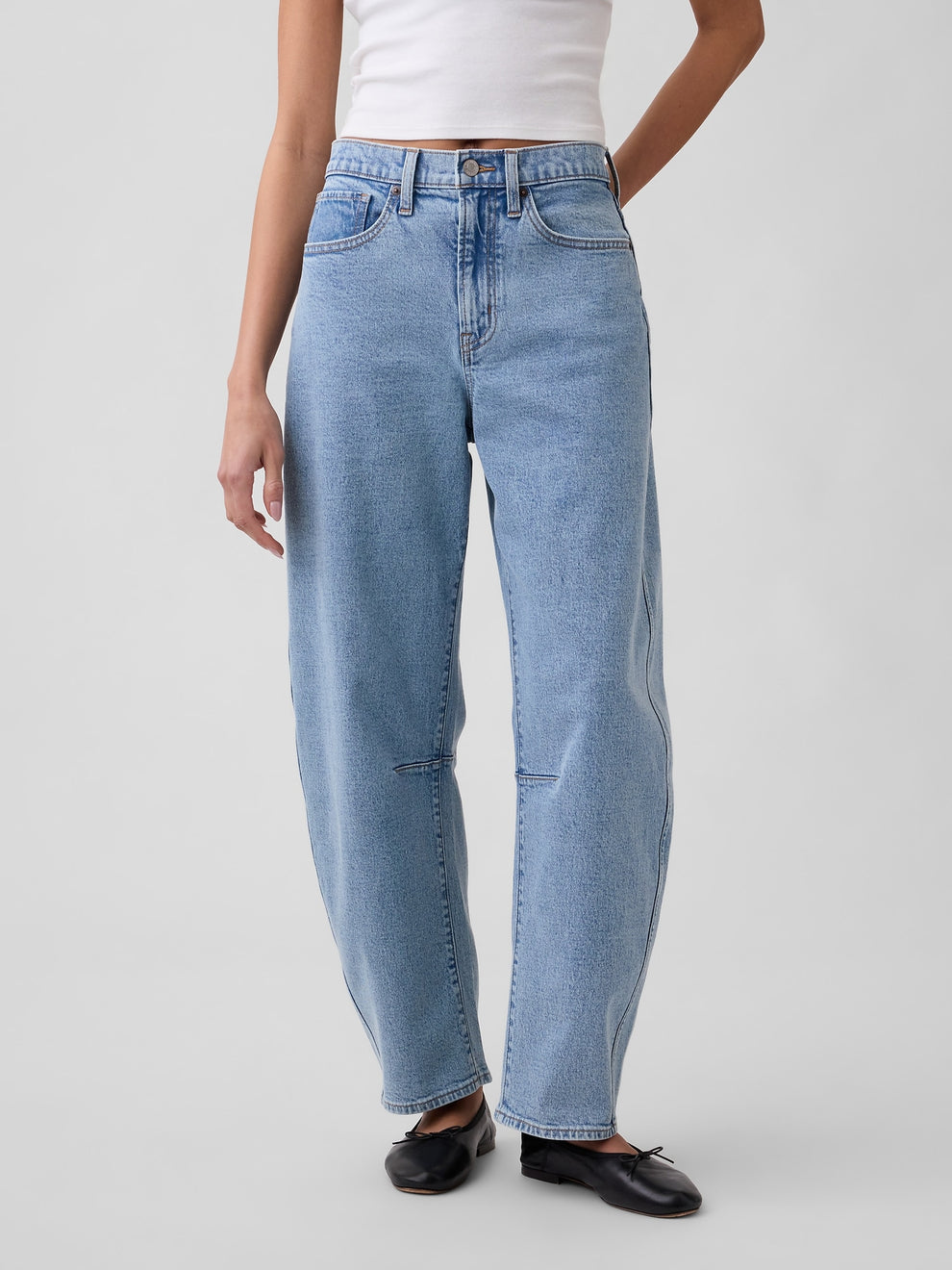 High Rise Barrel Jeans - Light wash