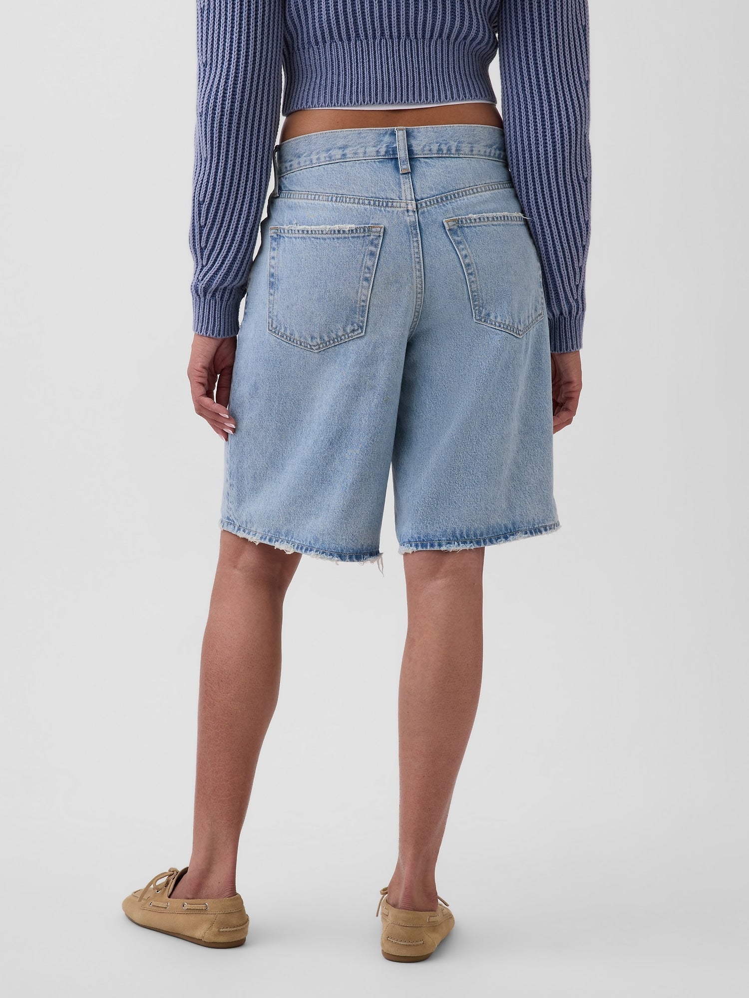 11" Mid Rise Longline Denim Shorts - Light indigo