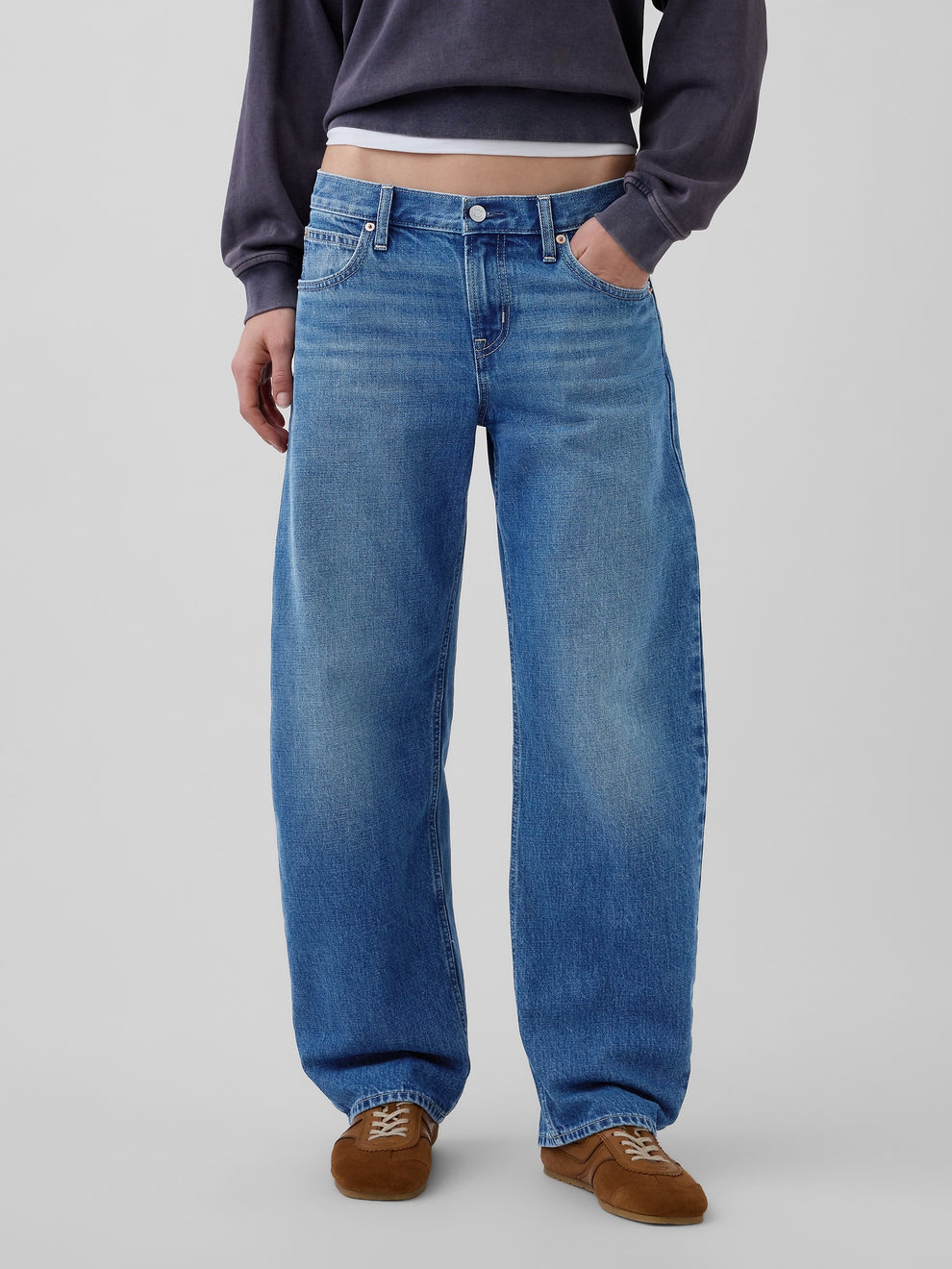 Low Rise Barrel Jeans - Medium indigo