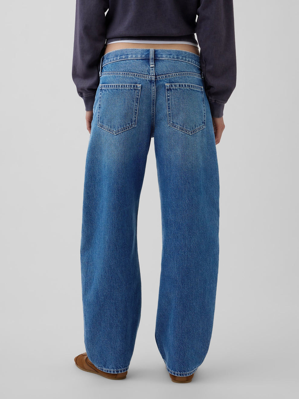Low Rise Barrel Jeans - Medium indigo