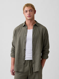 Linen-Blend Shirt in Standard Fit - Mesculen green