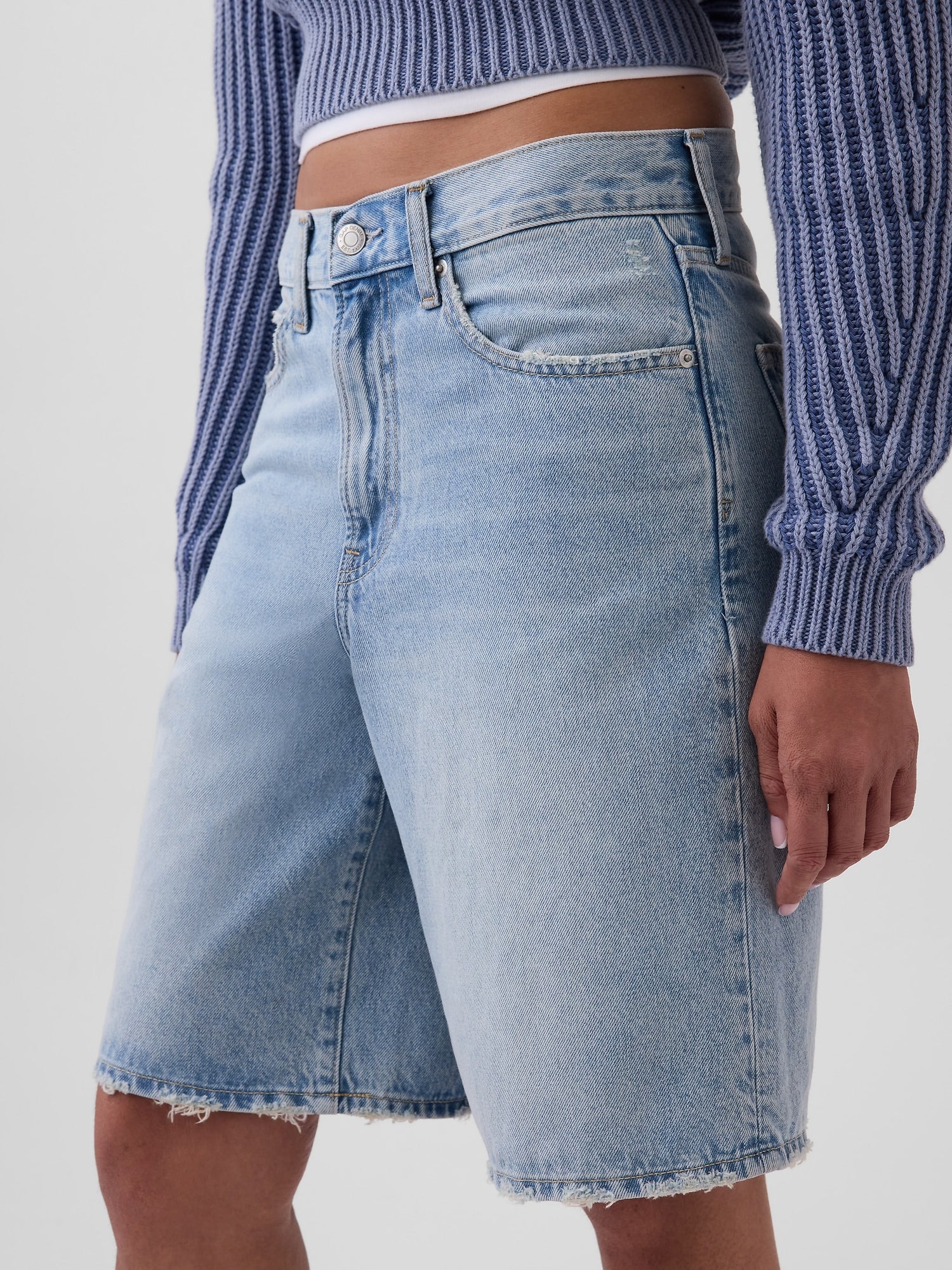 11" Mid Rise Longline Denim Shorts - Light indigo