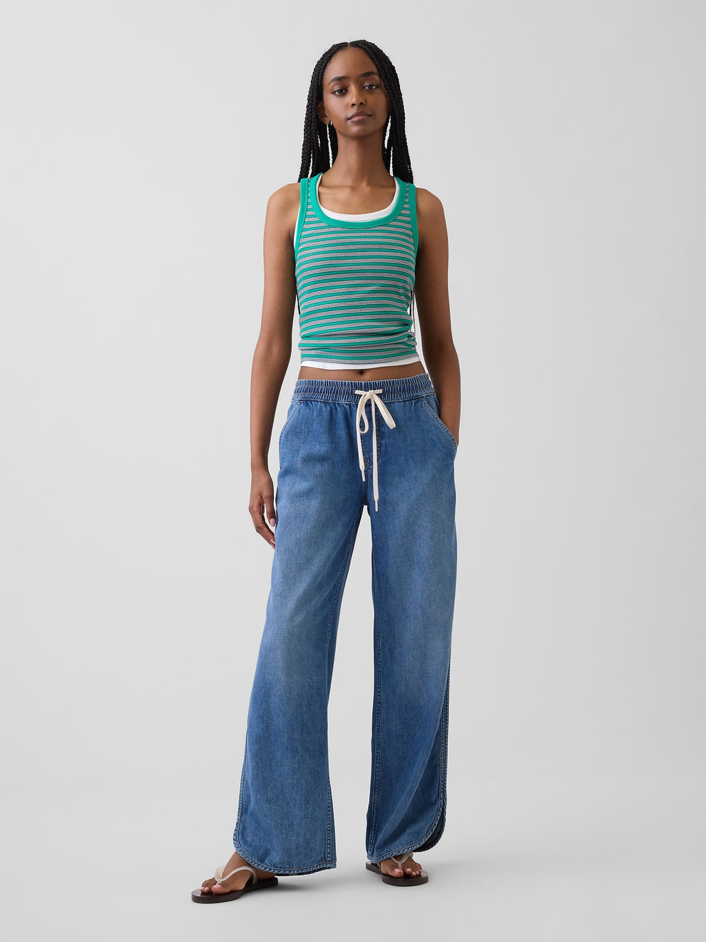 Low Rise UltraSoft '90s Loose Easy Dolphin-Hem Jeans - Medium indigo