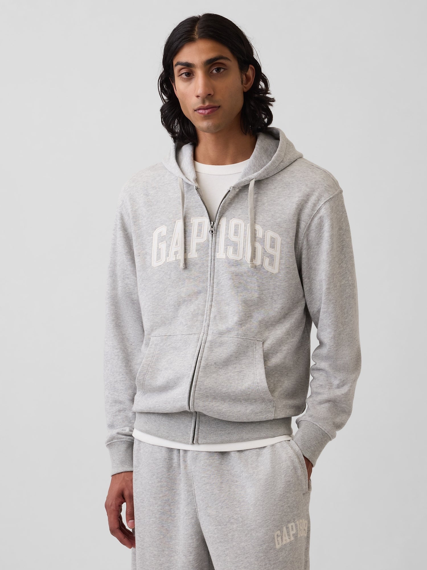 French Terry Relaxed Gap 1969 Logo Zip Hoodie - light heather gray