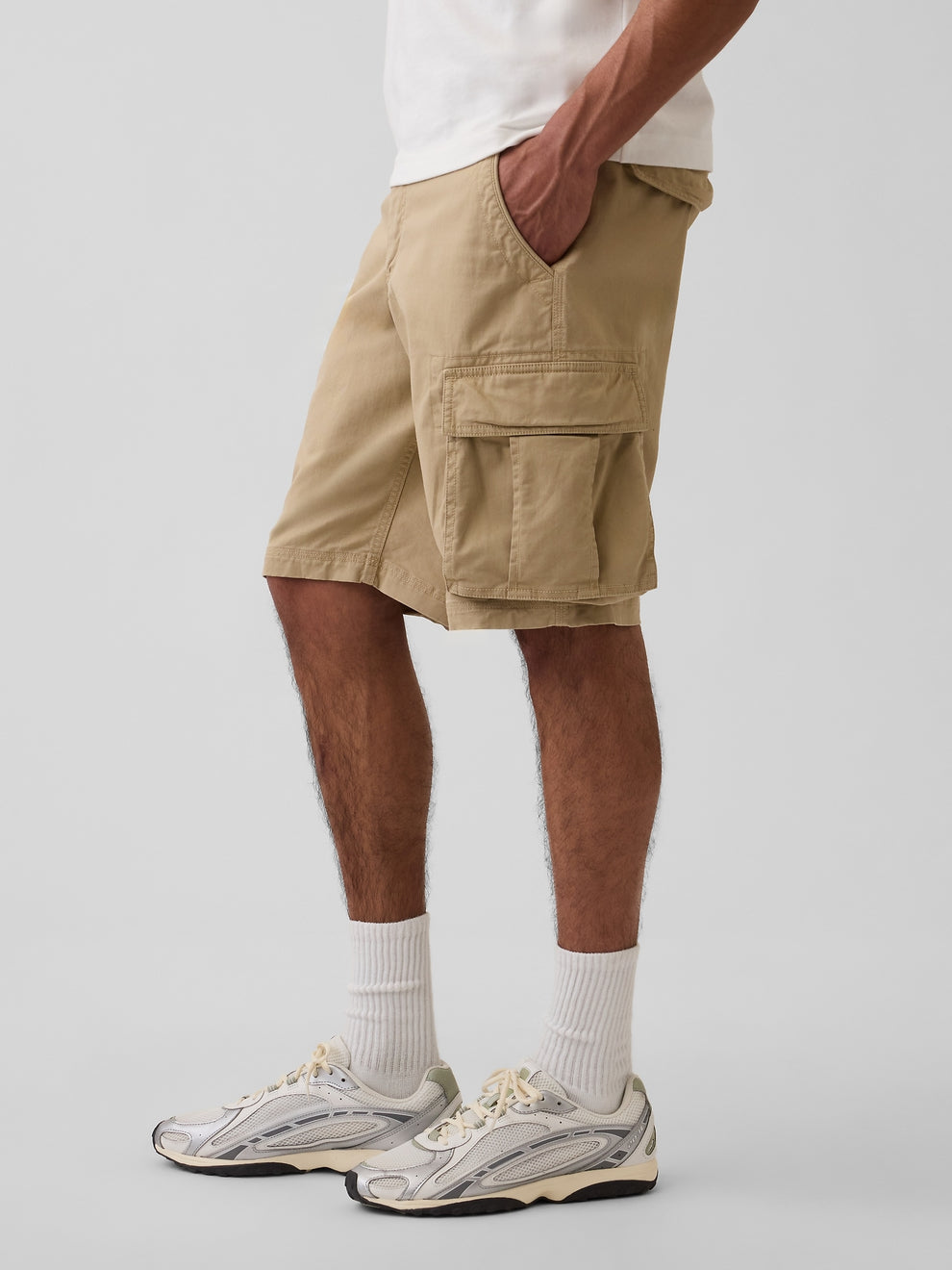 11" Relaxed Cargo Shorts - Iconic khaki