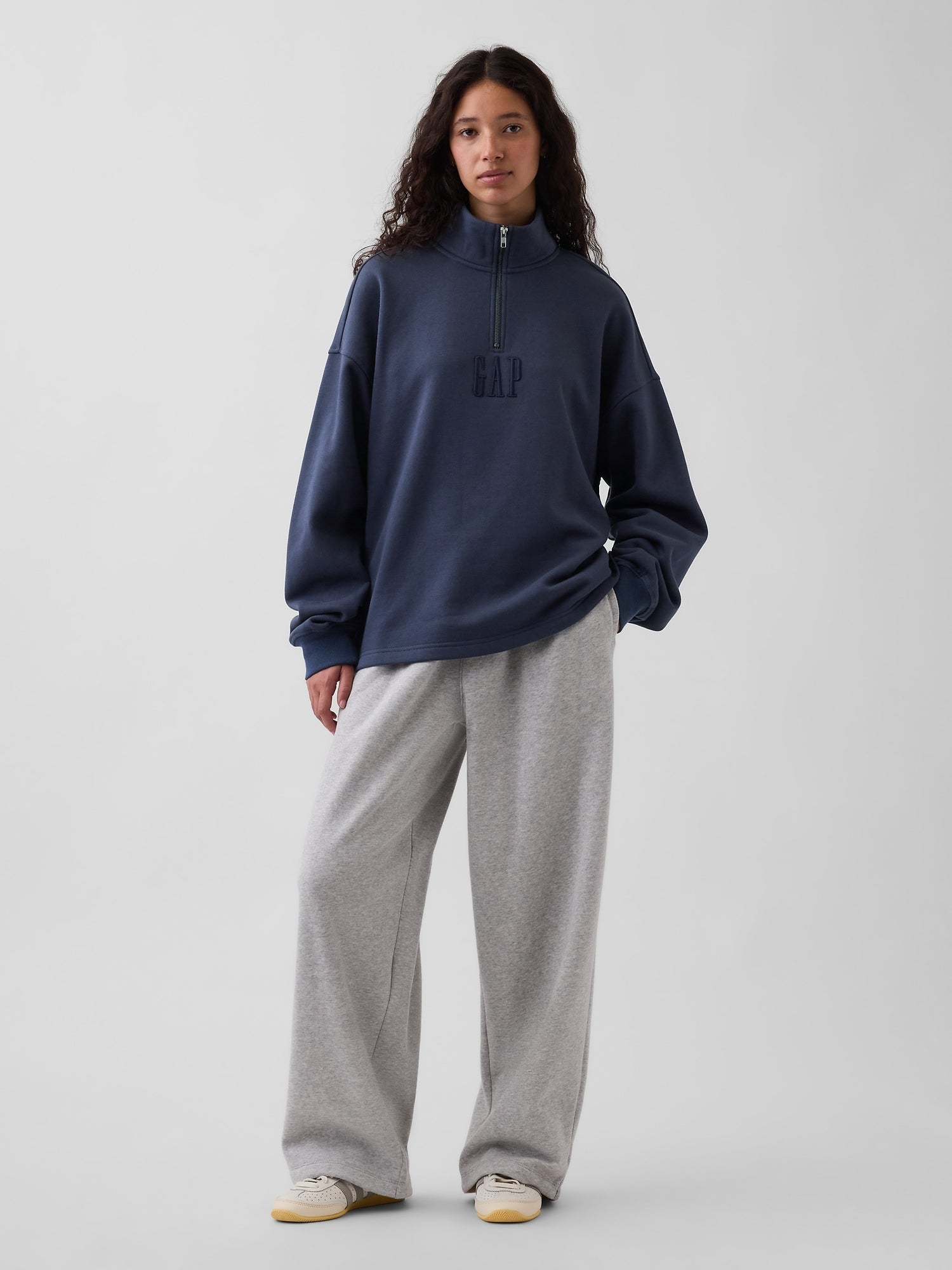 Heavyweight Oversized Logo Quarter-Zip Pullover - Vintage navy blue