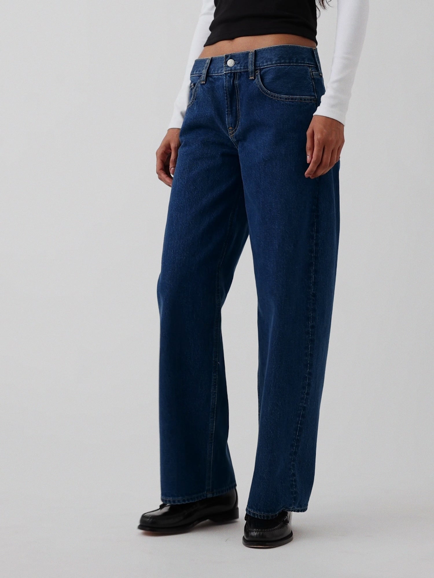 The Hailey Low Rise Loose Jean - Medium Indigo