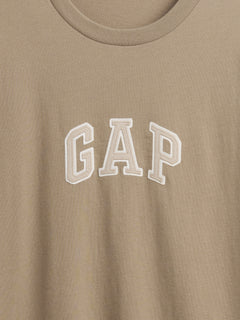 Gap Arch Logo T-shirt in BEACHWOOD, neckline and logo detail