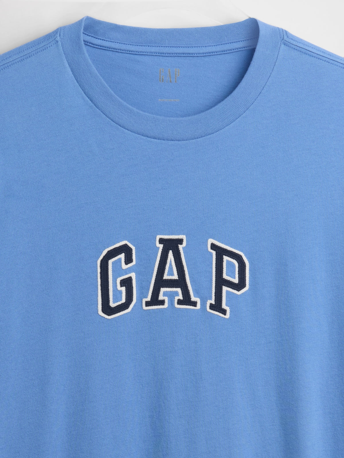 Gap Arch Logo T-shirt in cabana blue, neckline and logo detail