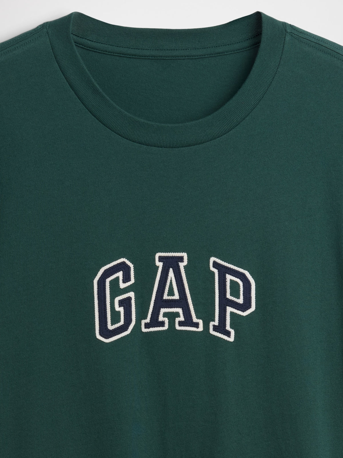 Gap Arch Logo T-shirt in hunter green, neckline and logo detail