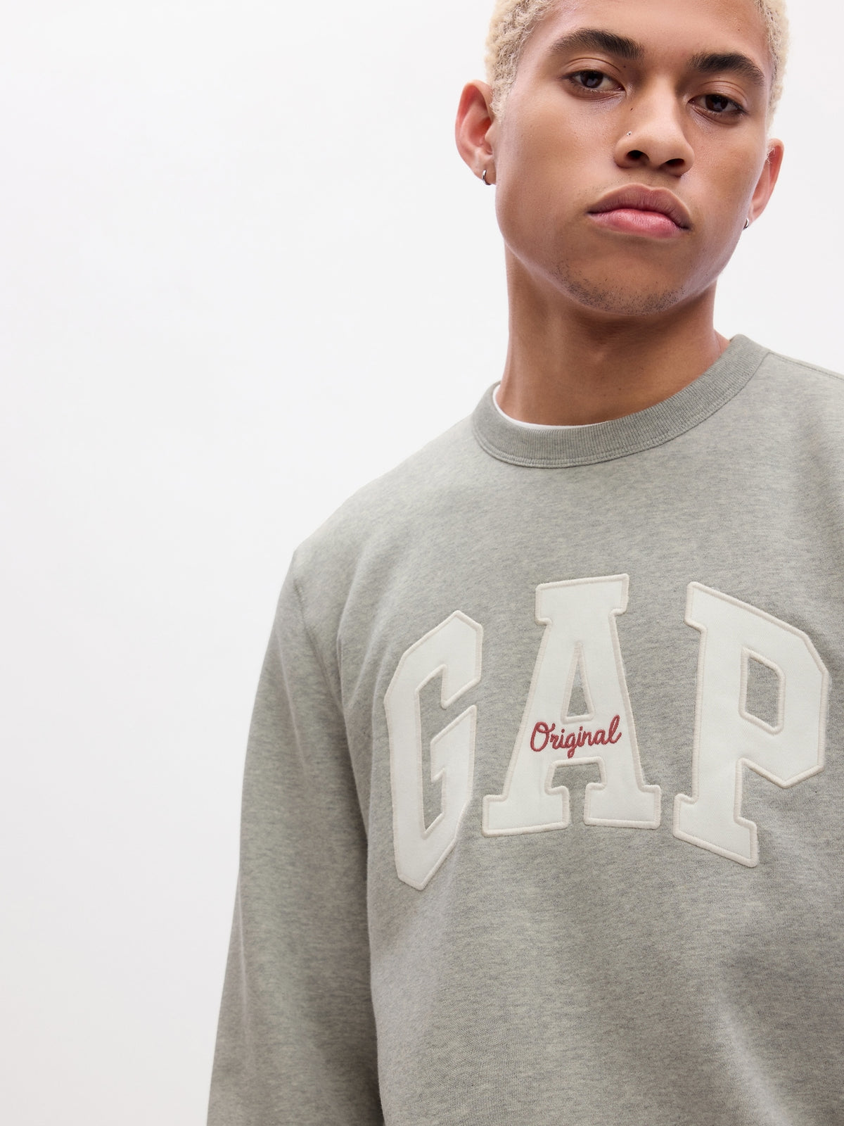 Gap Logo Fleece Crewneck Sweatshirt - LIGHT HEATHER GREY B08