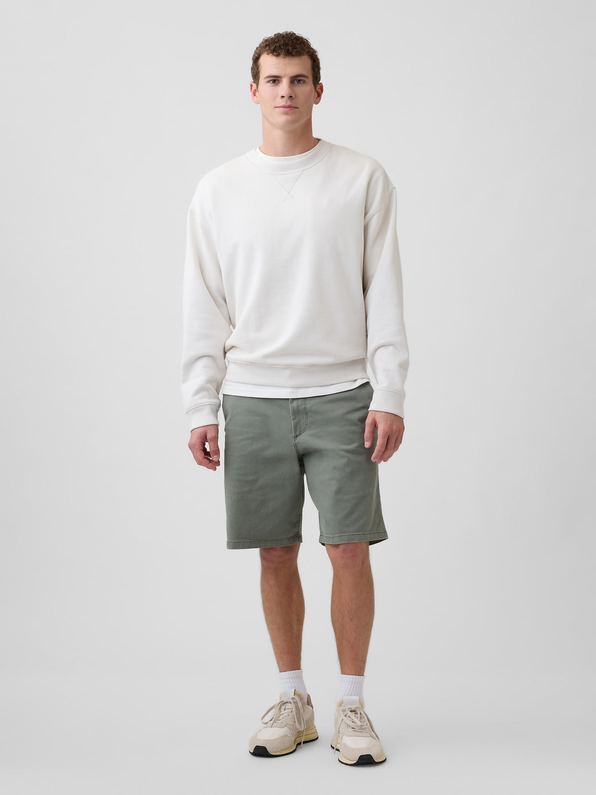 9" Essential Khaki Shorts - Mesculen Green V2
