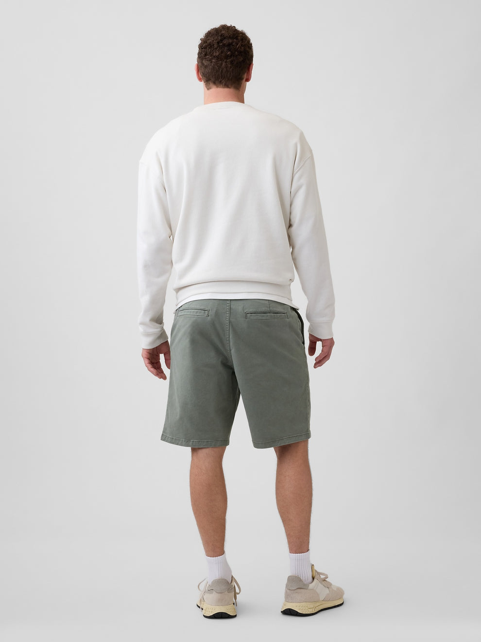 9" Essential Khaki Shorts - Mesculen Green V2