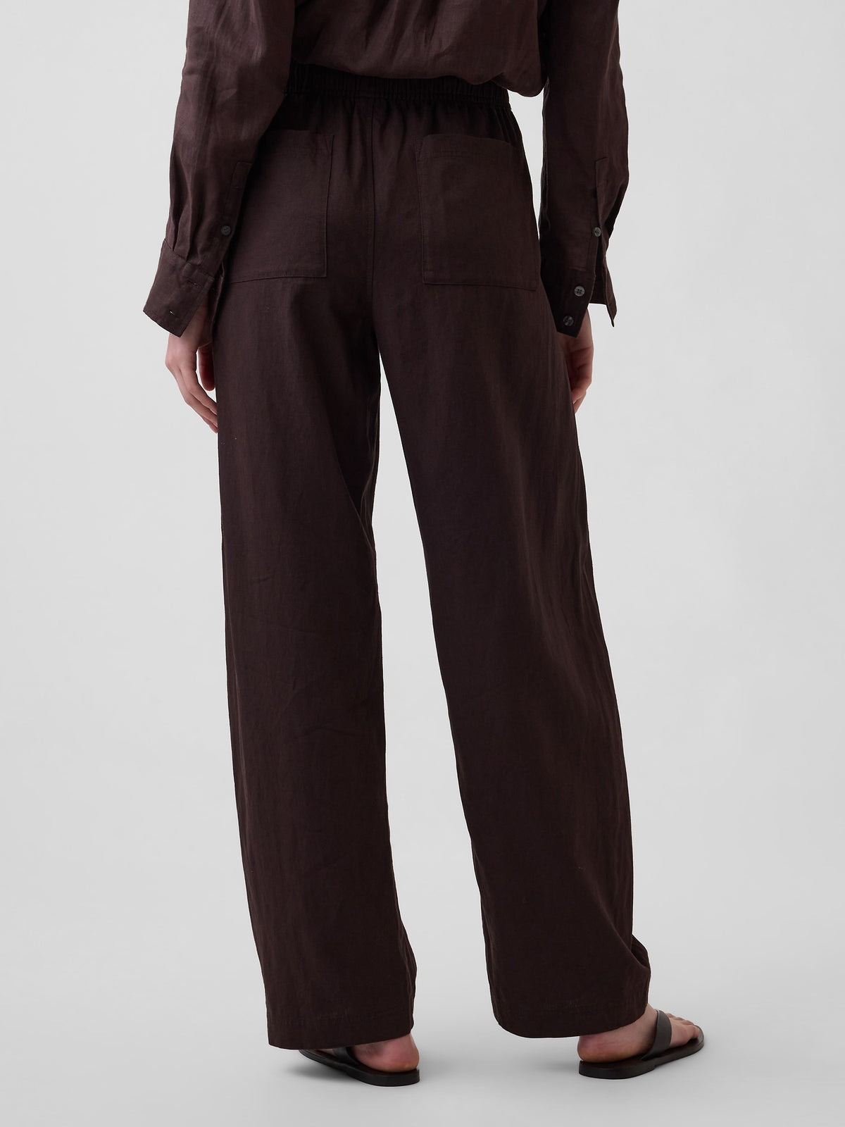 Gap 100% Linen Oversized Shirt in Terra brown, back view on a model