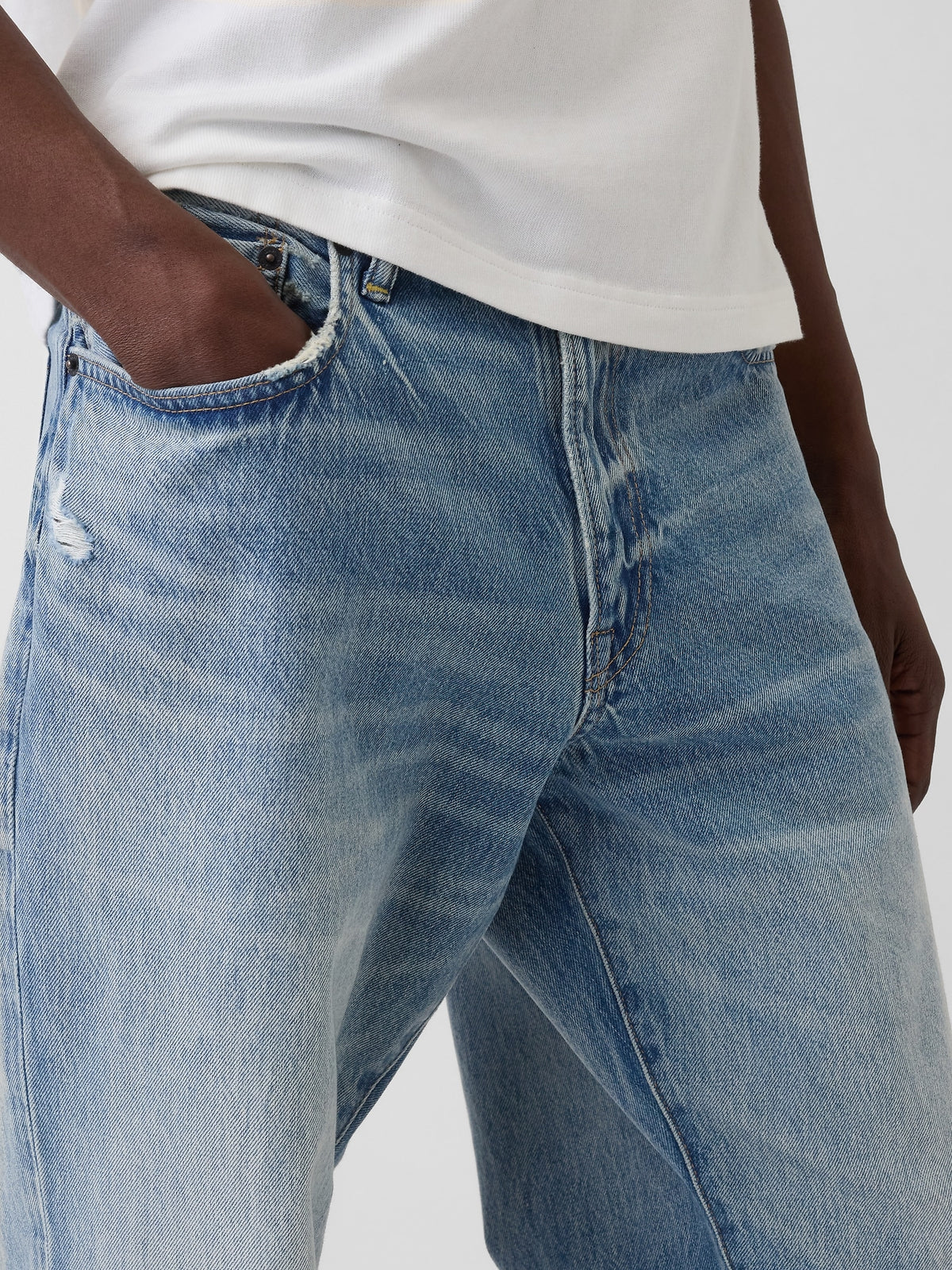 Relaxed Straight Jeans - MEDIUM WASH