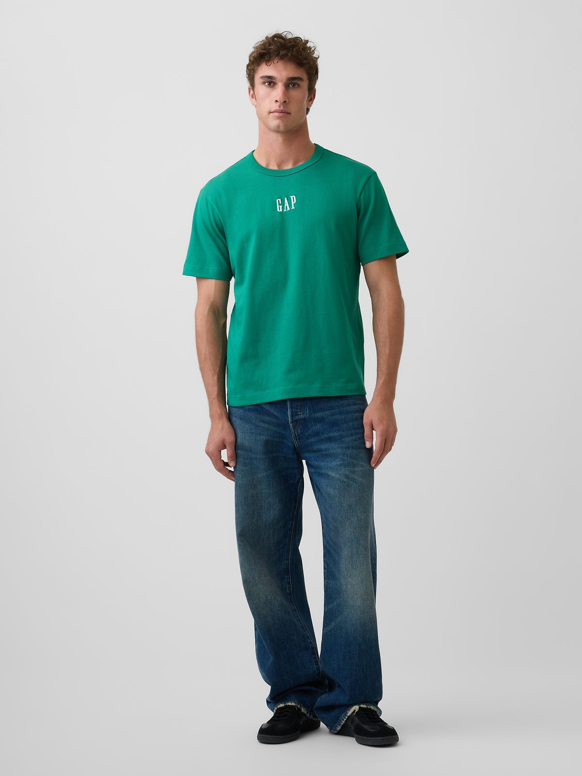 Gap Adult Heavyweight Relaxed Logo T-Shirt in green shade, full-length view on a model
