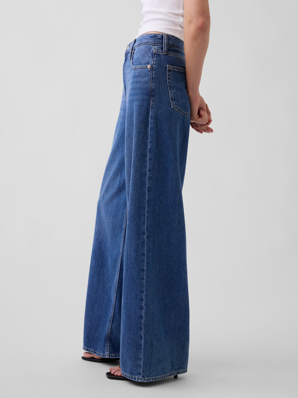 Mid Rise UltraSoft Baggy Jeans - Medium indigo