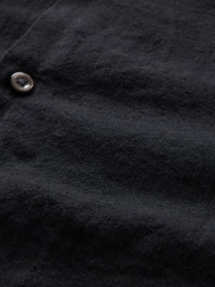 Linen-Blend Vacay Shirt in Standard Fit - black