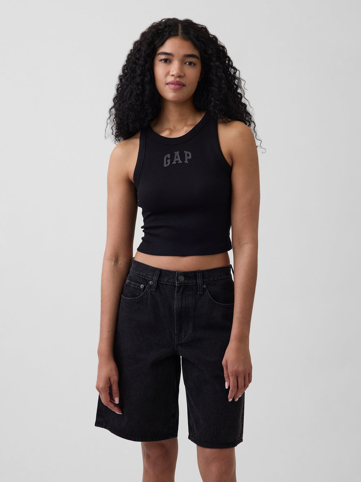 Ribbed Gap Logo Cropped Tank Top - BLACK