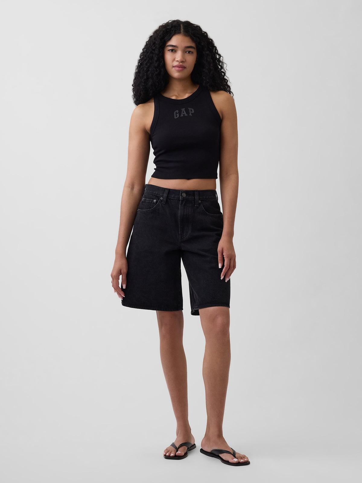 Ribbed Gap Logo Cropped Tank Top - BLACK