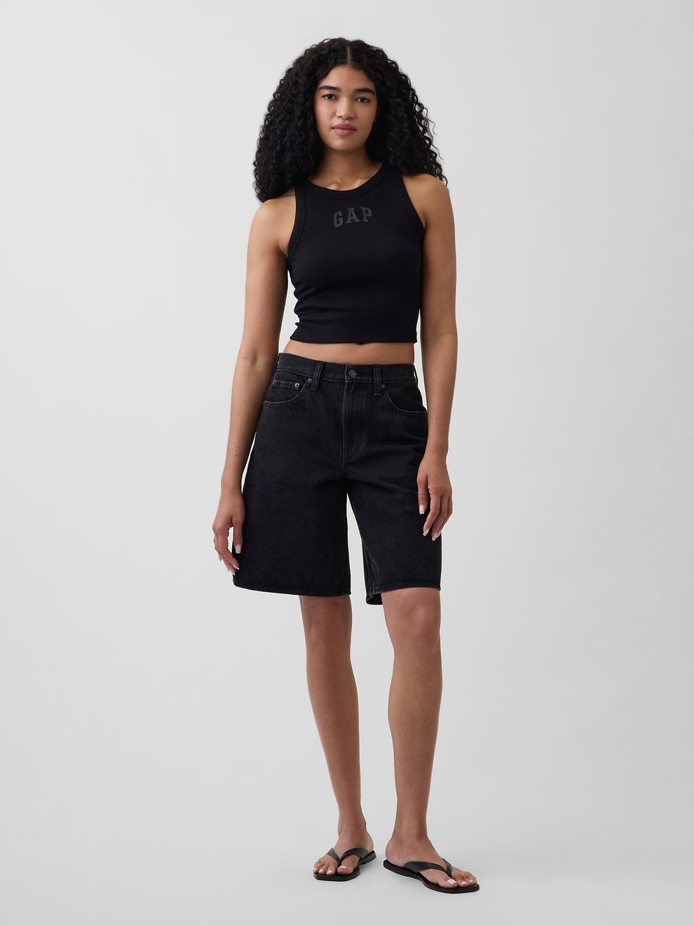 Ribbed Gap Logo Cropped Tank Top - BLACK