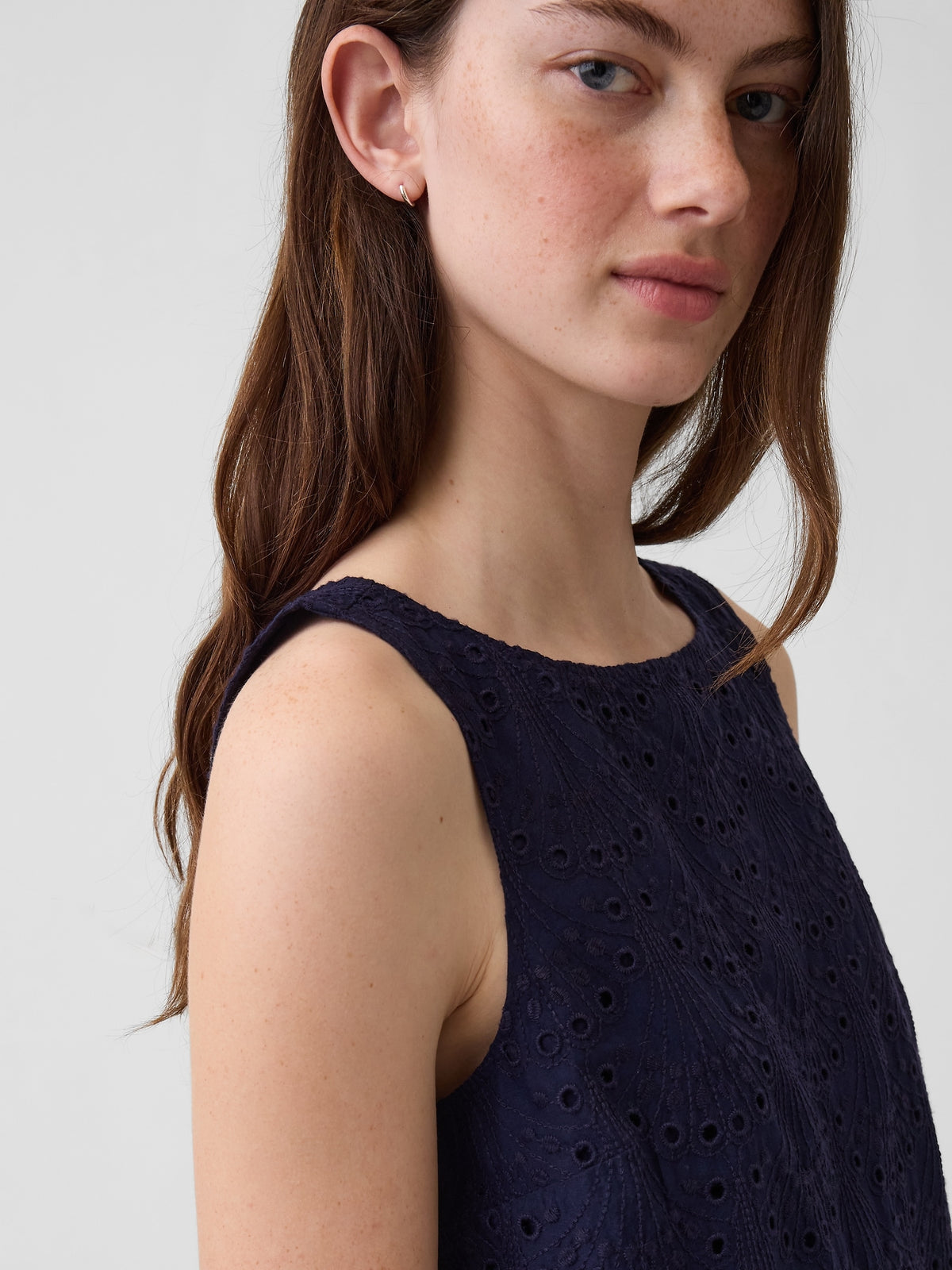 Eyelet Crop Shell Tank Top - Navy blue uniform