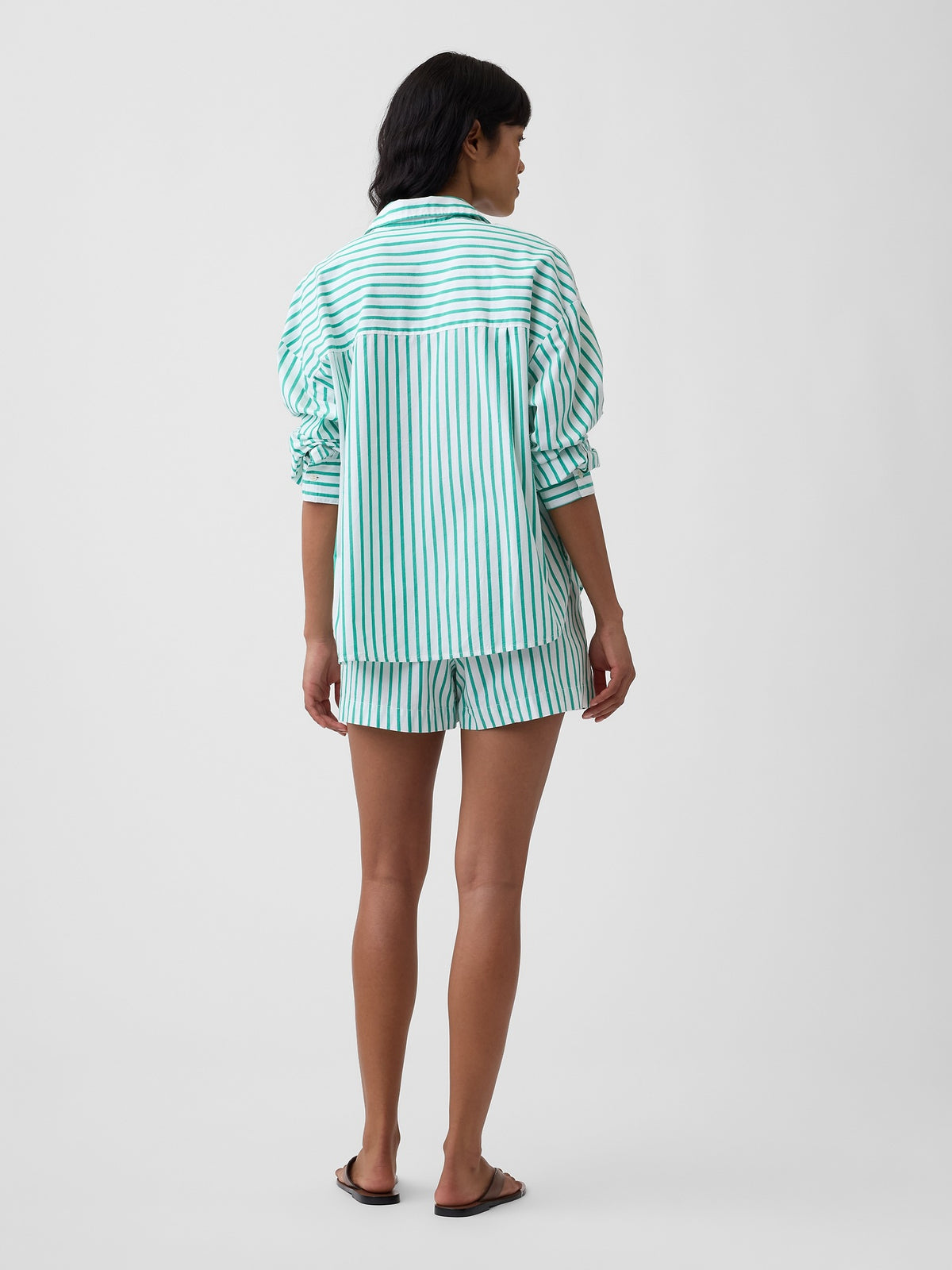 Relaxed Pull-On Poplin Shorts - Deluxe green
