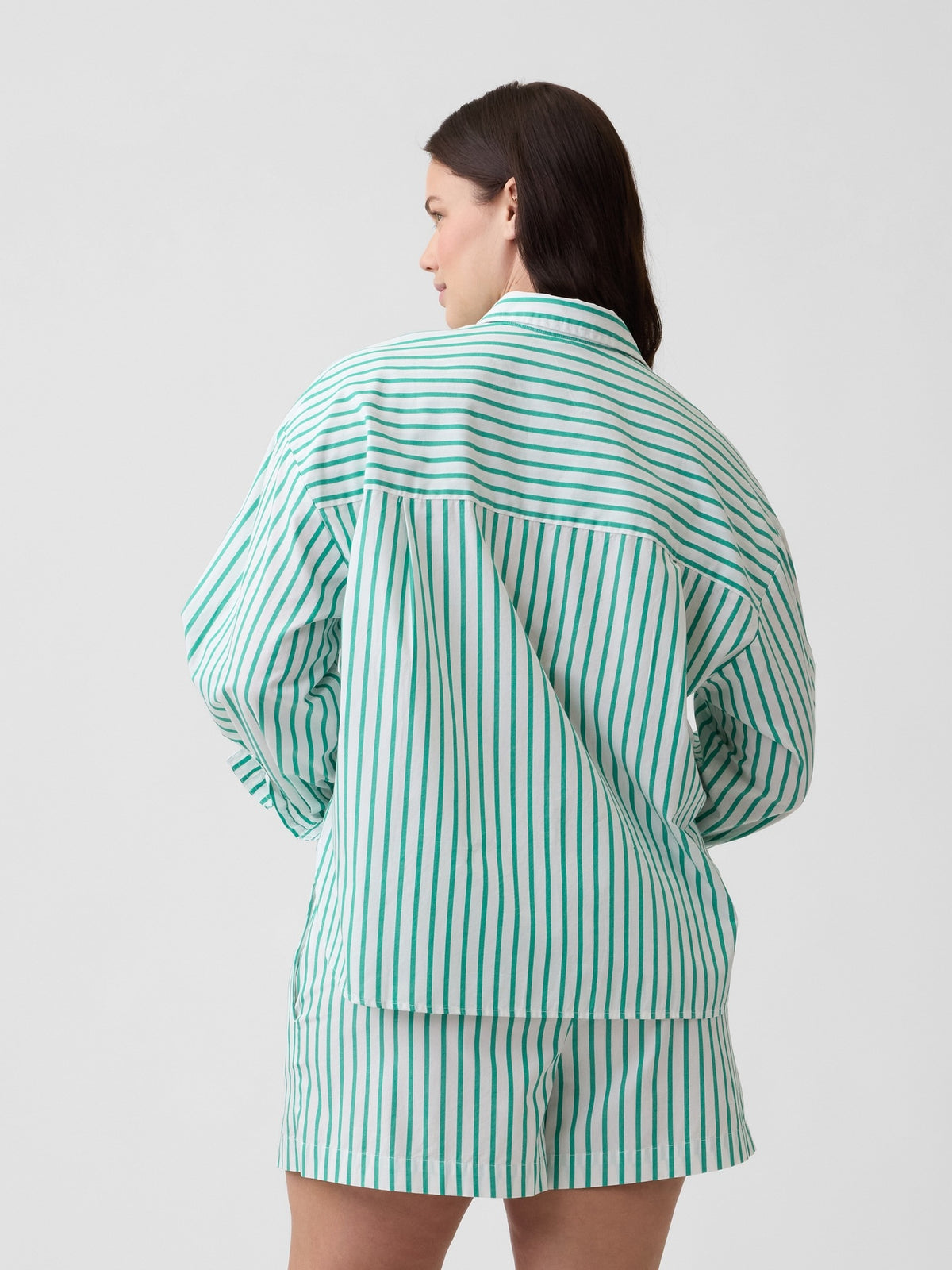 Relaxed Pull-On Poplin Shorts - Deluxe green